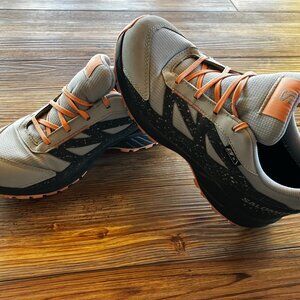 Salomon Outway Youth Running Shoes Size 4 Waterproof Gray Pink